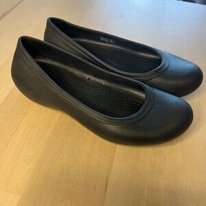 CROCS Black Flats Comfortable Slip-On Shoes Sz 9.5